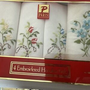 NIB Vintage Paris Ladies Set Of 4 Floral Embroidered Handkerchiefs 100 % Cotton